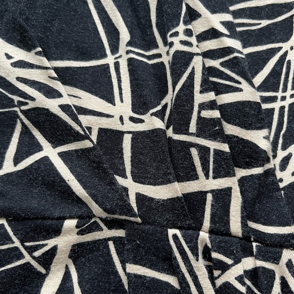 Anne Klein Sleeveless Faux Wrap Black & Cream Dress (L) - Picture 4 of 11